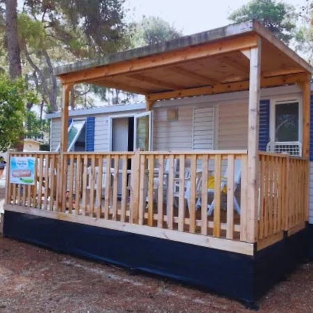 Happy Camp Mobile Homes In Village La Masseria Kemping 4*