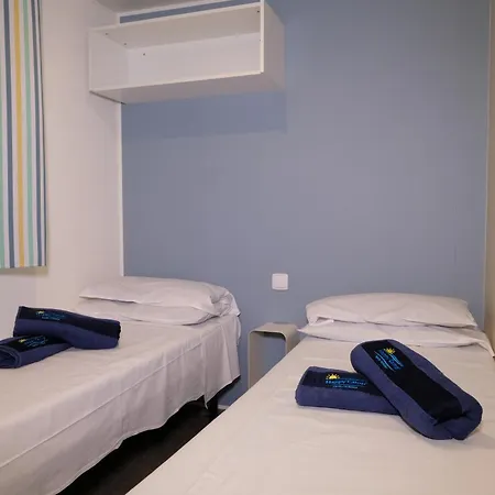 Happy Camp Mobile Homes In Village La Masseria Kemping Gallipoli