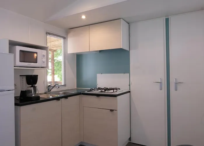 Happy Camp Mobile Homes In Village La Masseria 4*