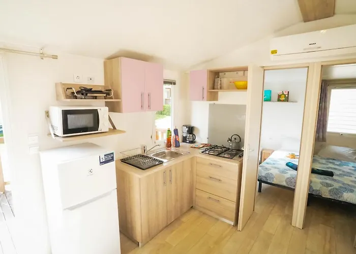 Happy Camp Mobile Homes In Village La Masseria 4*