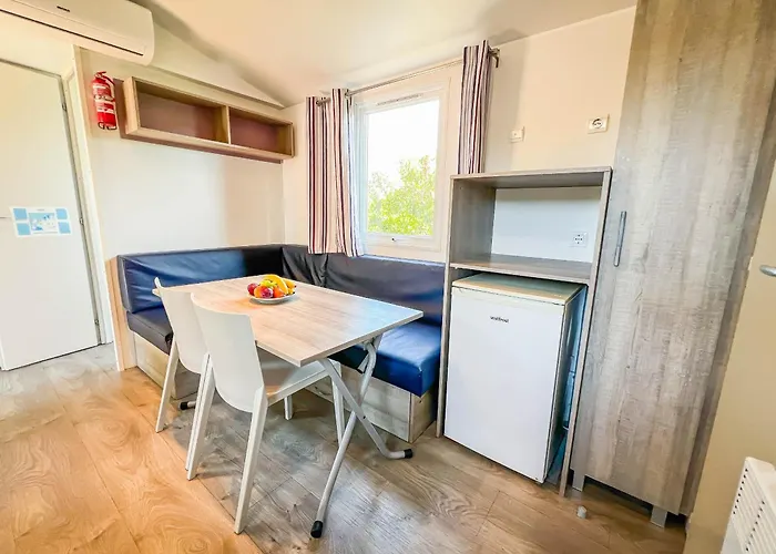 Happy Camp Mobile Homes In Village La Masseria Campingplads