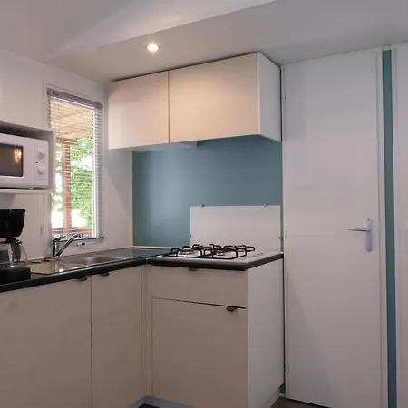 Happy Camp Mobile Homes In Village La Masseria 4*