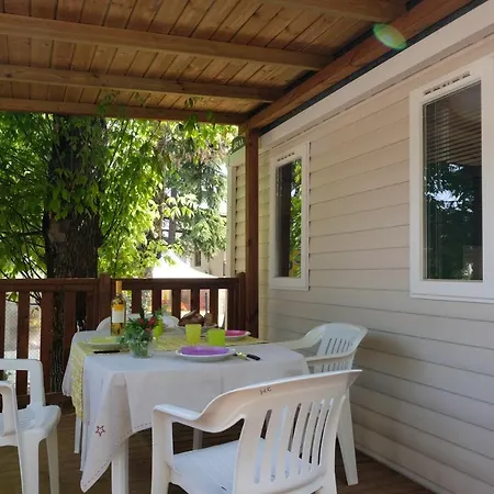 Campsite Happy Camp Mobile Homes In Village La Masseria 4*