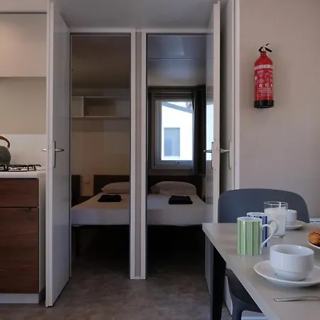 Happy Camp Mobile Homes In Village La Masseria Parque de Campismo