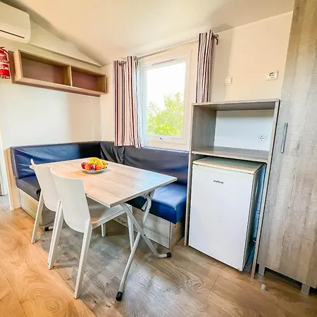 Happy Camp Mobile Homes In Village La Masseria Parque de Campismo