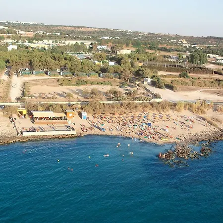Happy Camp Mobile Homes In Village La Masseria Κάμπινγκ Gallipoli