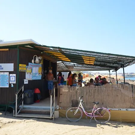 Happy Camp Mobile Homes In Village La Masseria Campsite 4*