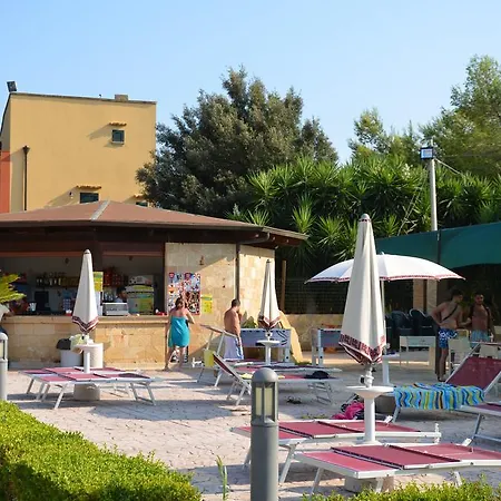 Happy Camp Mobile Homes In Village La Masseria Κάμπινγκ