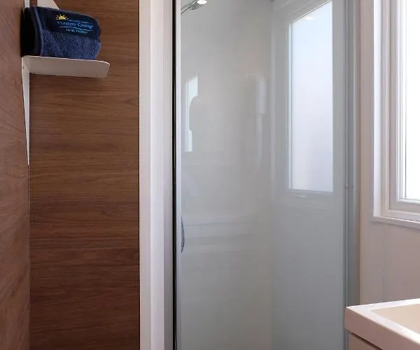 Happy Camp Mobile Homes In Village La Masseria Campsite 4*