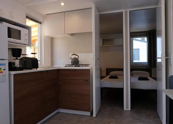 Happy Camp Mobile Homes In Village La Masseria Campsite 4*